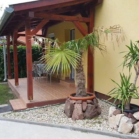 Διαμέρισμα Gabor Apartman Balatonlelle